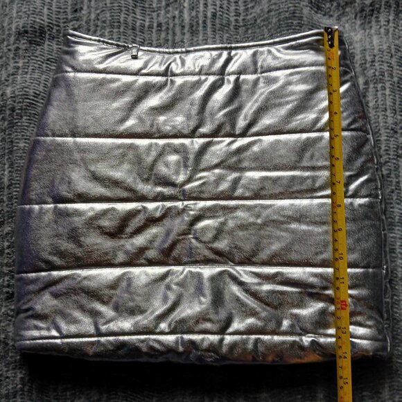 Metallic Silver Puffer Mini Skirt | Small - Picture 5 of 7
